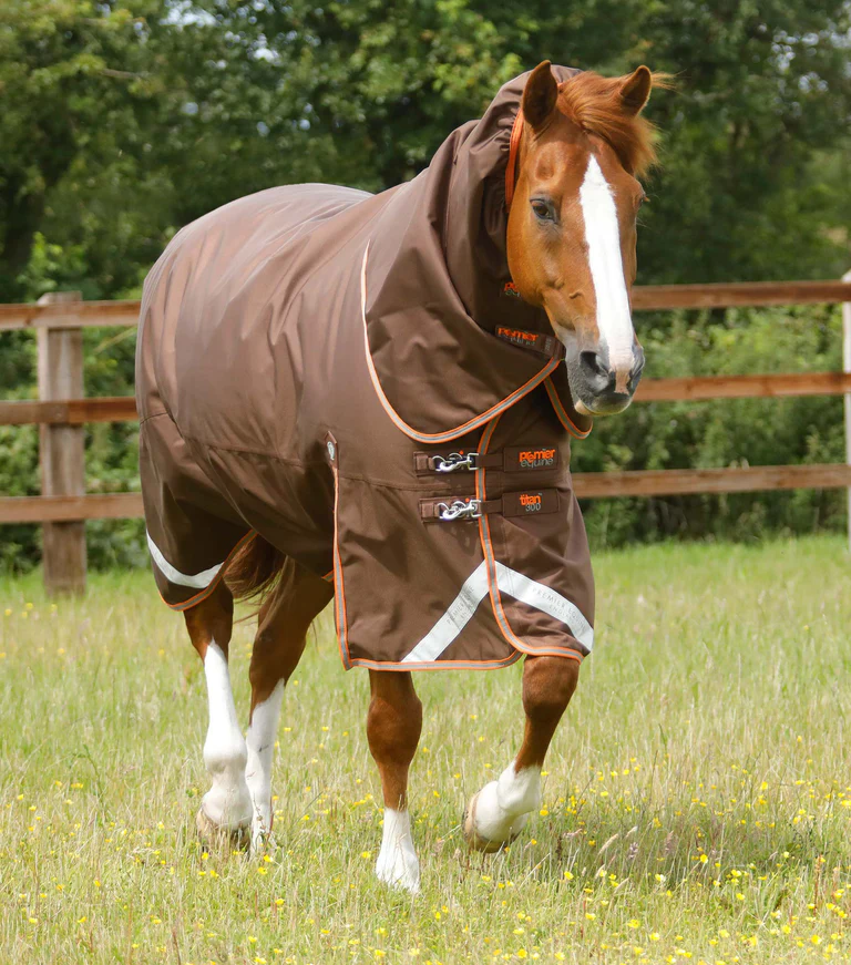 Premier Equine - Výběhová deka s odnímatelným krkem Titan (300g)