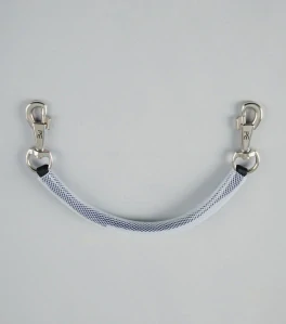 Premier Equine - Ocasní popruh s PVC pláštěm a masivní pevnou karabinou PE