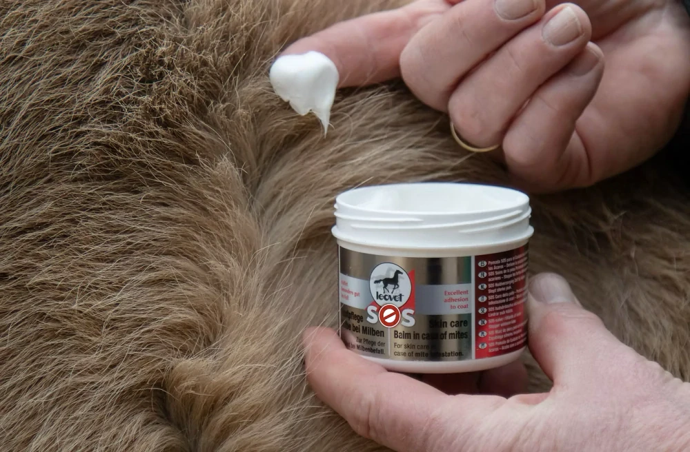 Leovet - SOS Hautpflege Salbe - Mast na porušenou kůži, při letní vyrážce a při napadení roztoči 150 ml