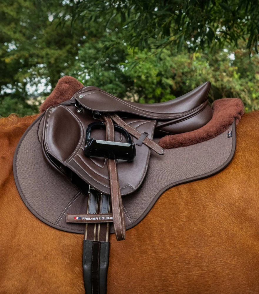 Premier Equine - Podsedlová dečka Close Contact Airtechnology Nárazuvzdorná vlněná - GP /Jump Square