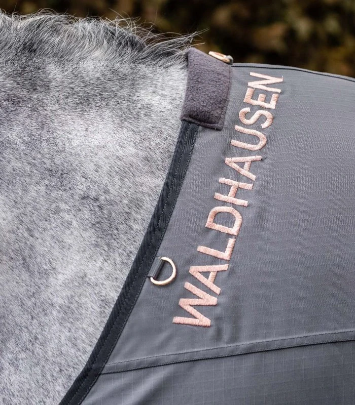 Waldhausen - Comfort RAINSHEET Síťová deka s nepromokavými zády 